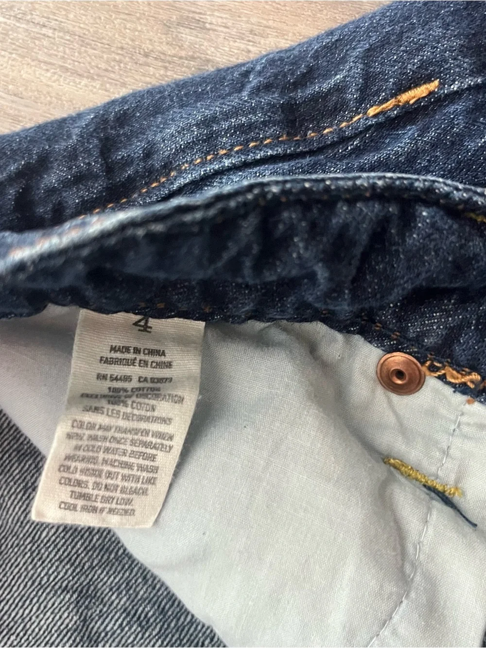 American Eagle Distressed Rolled Cuff Denim Shorts Size 4